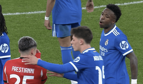 Real Madrid vs Benfica Match Stopped